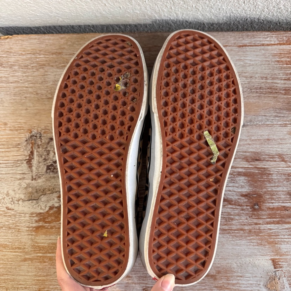 Womens Slip On Vans Shoe Cheetah Print Size Men’s 8 Womens 9.5 - Picture 6 of 6